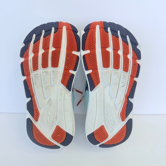 Altra Via Olympus light blue running shoes, Size 7 - Picture 8 of 8